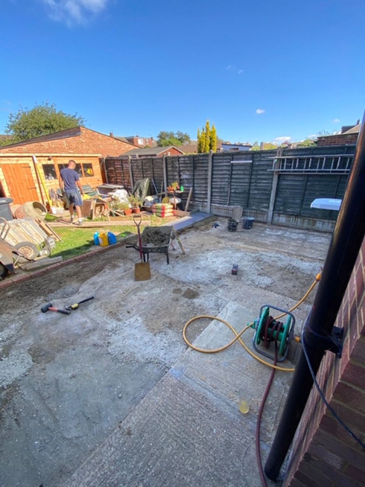 Porcelain Slabs in Ware, Hertfordshire. Welcome to Hunt Builders based In Ware, Hertfordshire. Here is a Porcelain slabbing job in Ware, Hertfordshire start recently