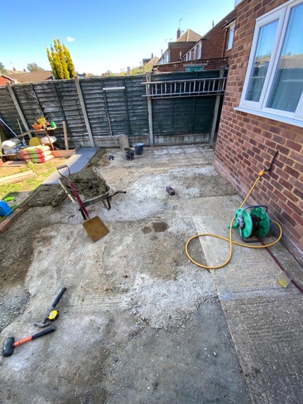 Porcelain Slabs in Ware, Hertfordshire. Welcome to Hunt Builders based In Ware, Hertfordshire. Here is a Porcelain slabbing job in Ware, Hertfordshire start recently