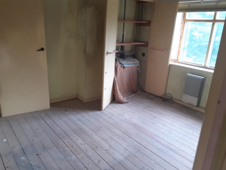 Hertfordshire refurbishment, Ware, Herts. Welcome to Hunt Builders based in Ware, Hertfordshire. We specialise in all areas of construction. It's Hard to believe this is the same room...