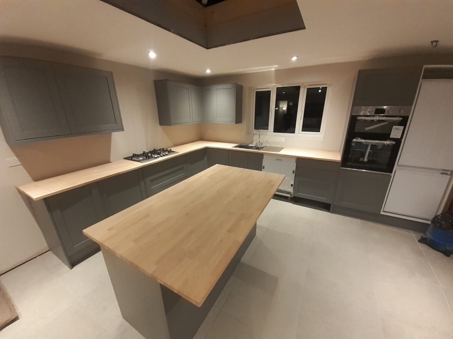 Kitchens - Hunt Builders and Construction -  BUILDING | EXTENSIONS | REFURBS | LOFTS | DRIVEWAYS